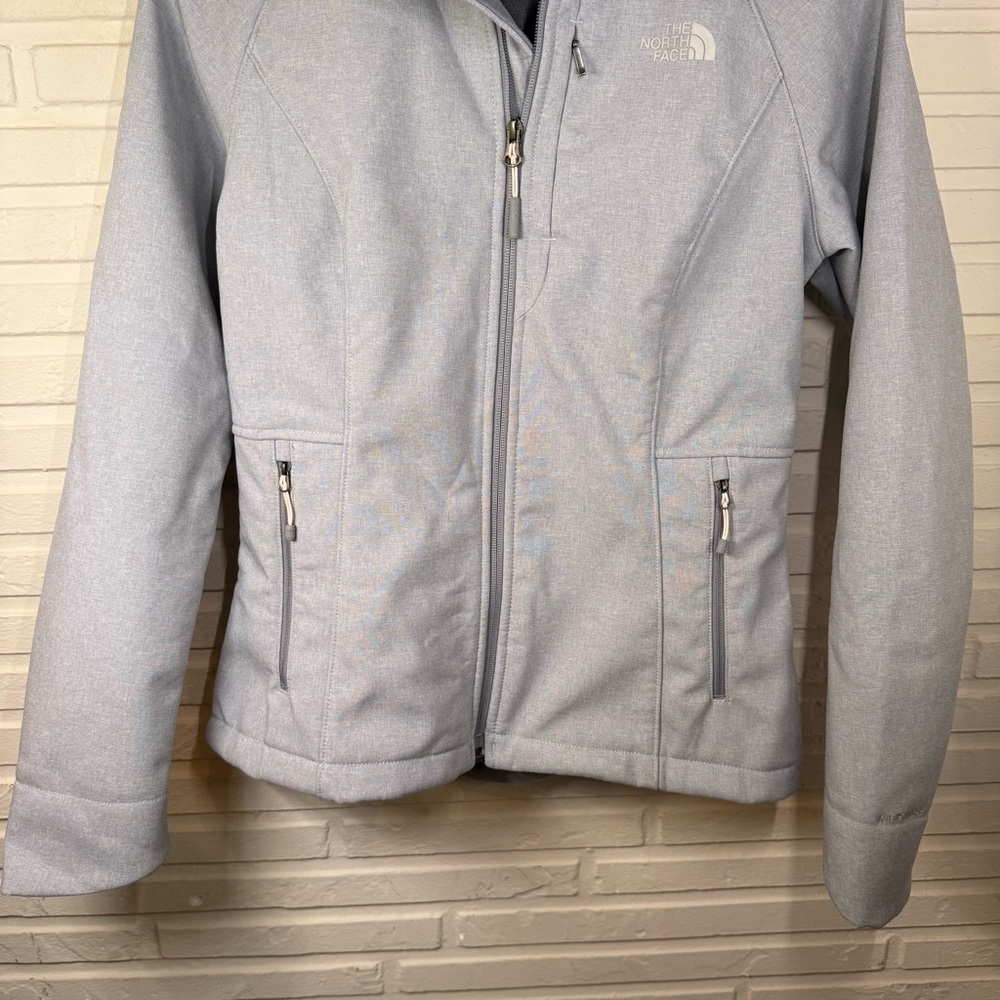 The North Face Light Gray Windwall Fleece Lined Jacket, Women’s Size Medium - Picture 3 of 16